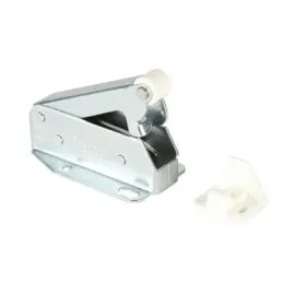 Ratchet snap closure for doors