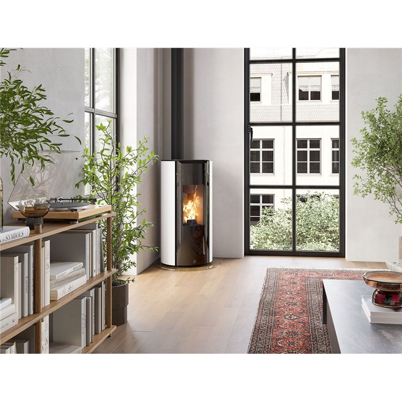 Jolly Mec CULT 5S 24V – Stufa a pellet 5 Stelle 8 kW, design tondo, tecnologia 24 Volt